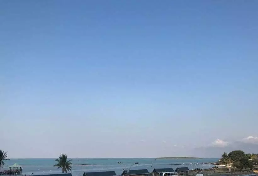 تختخواب و صبحانه Admiralmahé