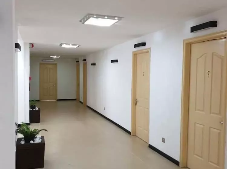 تختخواب و صبحانه Admiralmahé