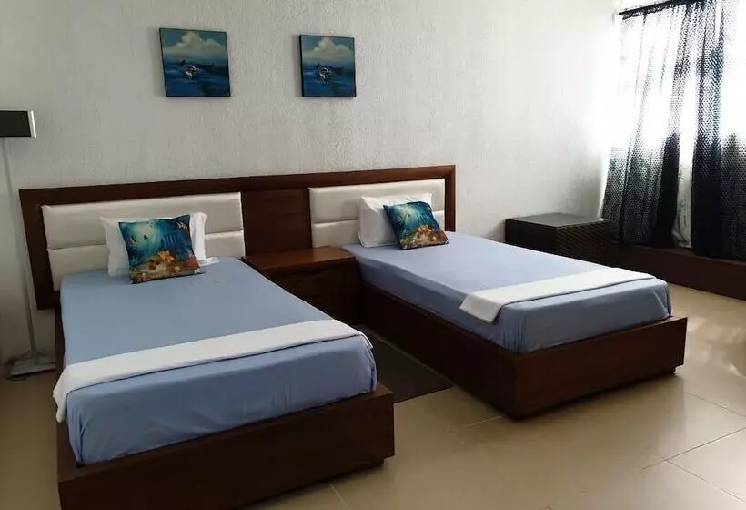 تختخواب و صبحانه Admiralmahé