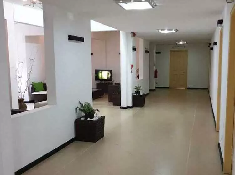 تختخواب و صبحانه Admiralmahé