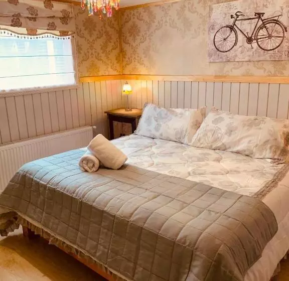 تختخواب و صبحانه Arte Brisa Hostal Boutique