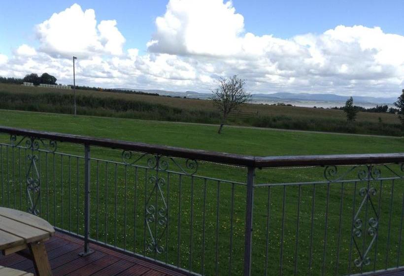 בית מלון כפרי Carnegie Lodge