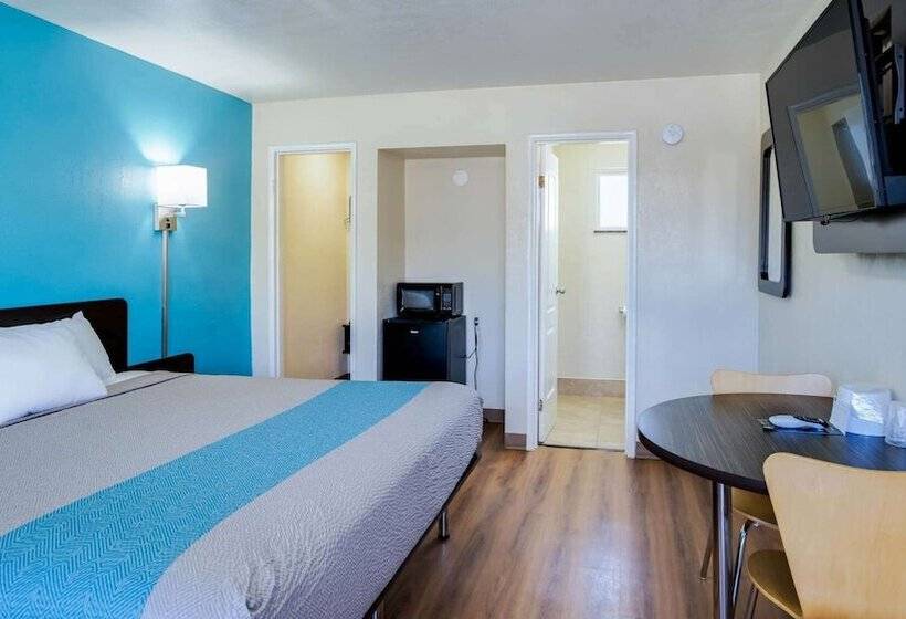 Motel 6odessa, Tx  2nd Street