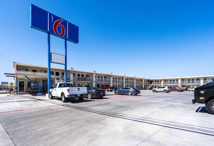 Motel 6odessa, Tx  2nd Street