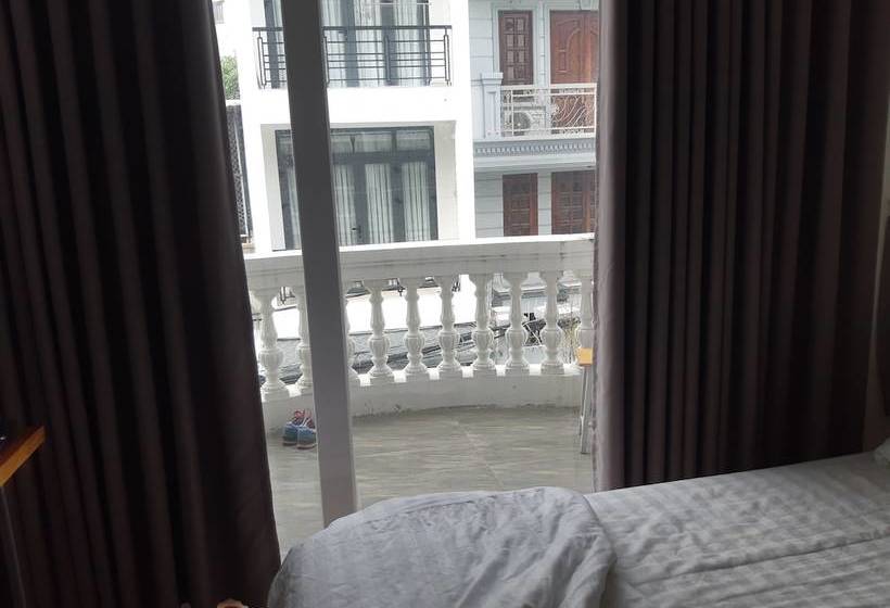 Oyo 731 Yelo Hostel & Cafe