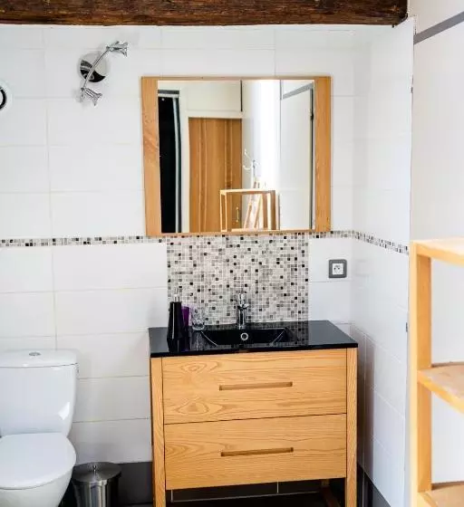 Aamiaismajoitus (B&B) Les Trois Fontaines