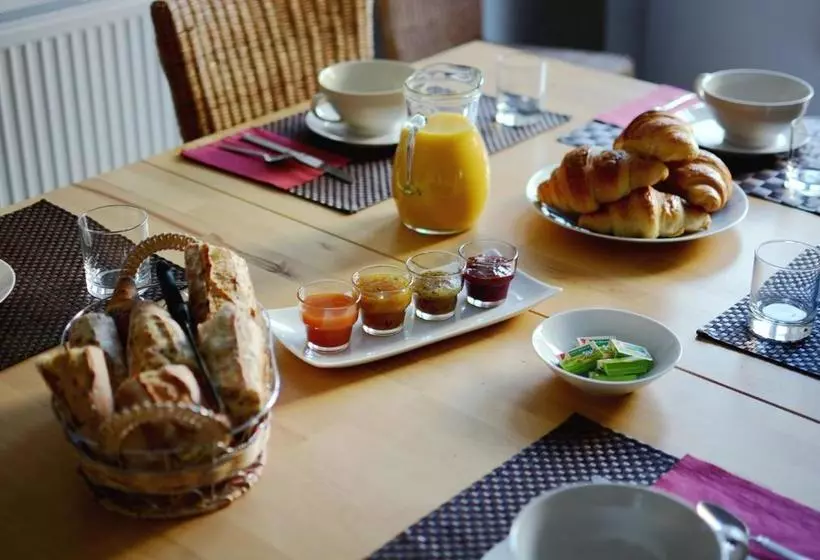 Aamiaismajoitus (B&B) Les Trois Fontaines