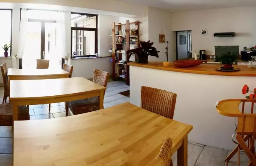 Aamiaismajoitus (B&B) Les Trois Fontaines