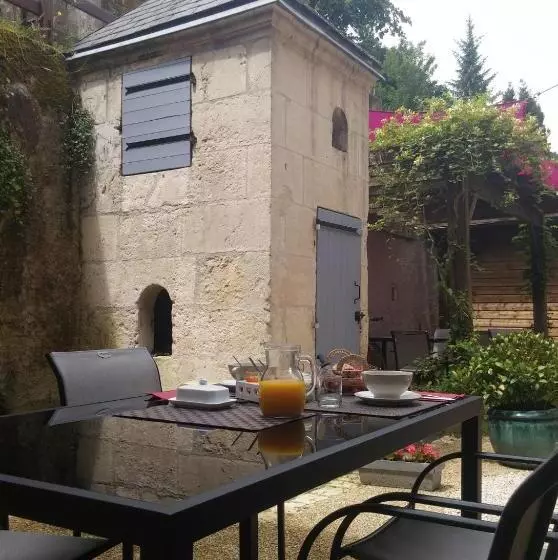 Aamiaismajoitus (B&B) Les Trois Fontaines