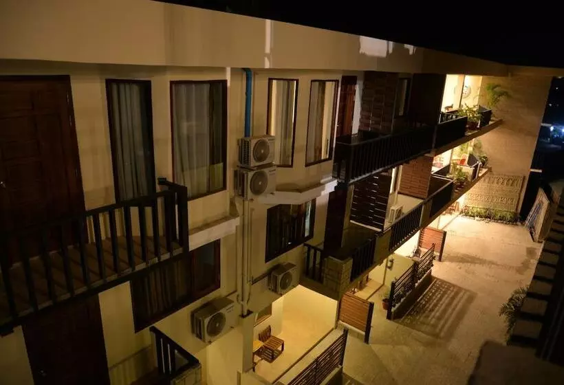 هتل Thazin Palace A
