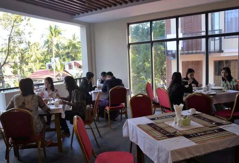 هتل Thazin Palace A