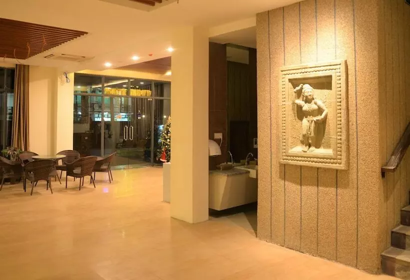 هتل Thazin Palace A