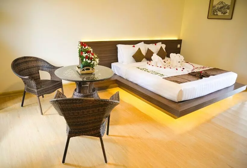 هتل Thazin Palace A