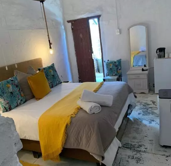 Majatalo Vyfster   Old Jail