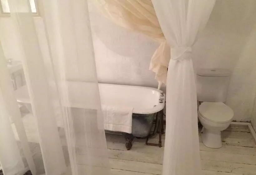 Majatalo Vyfster   Old Jail