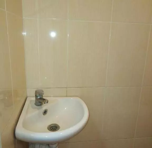 هاستل Rest Guest House