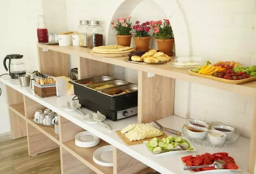 تختخواب و صبحانه Pawlonia Villa Kvareli