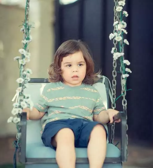 تختخواب و صبحانه Pawlonia Villa Kvareli