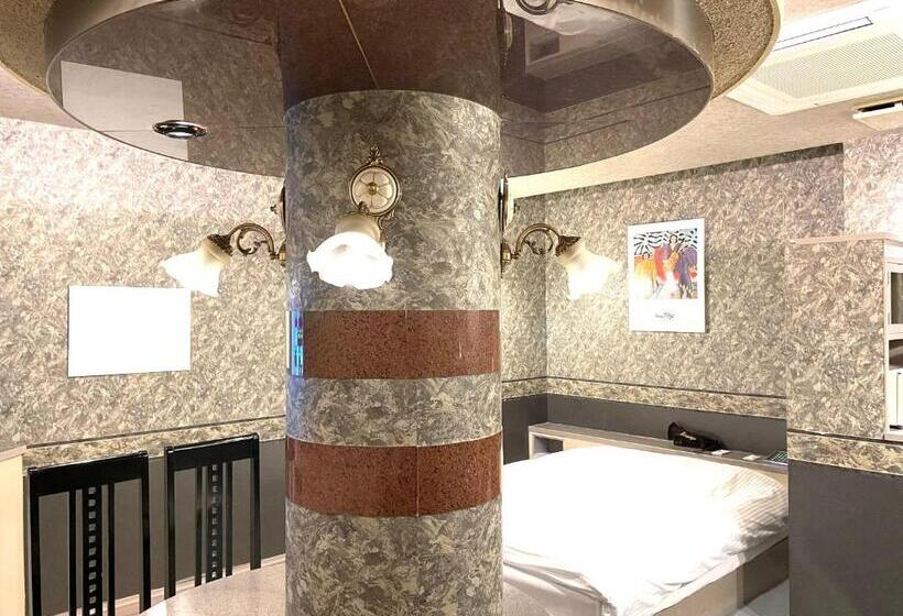 בית מלון כפרי Ai   Coupls