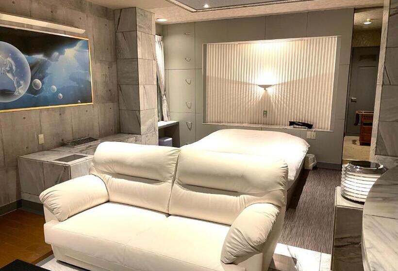 בית מלון כפרי Ai   Coupls