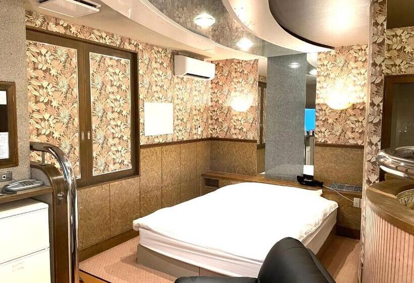 בית מלון כפרי Ai   Coupls