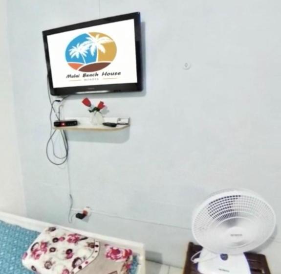 Hostel Malai Beach House