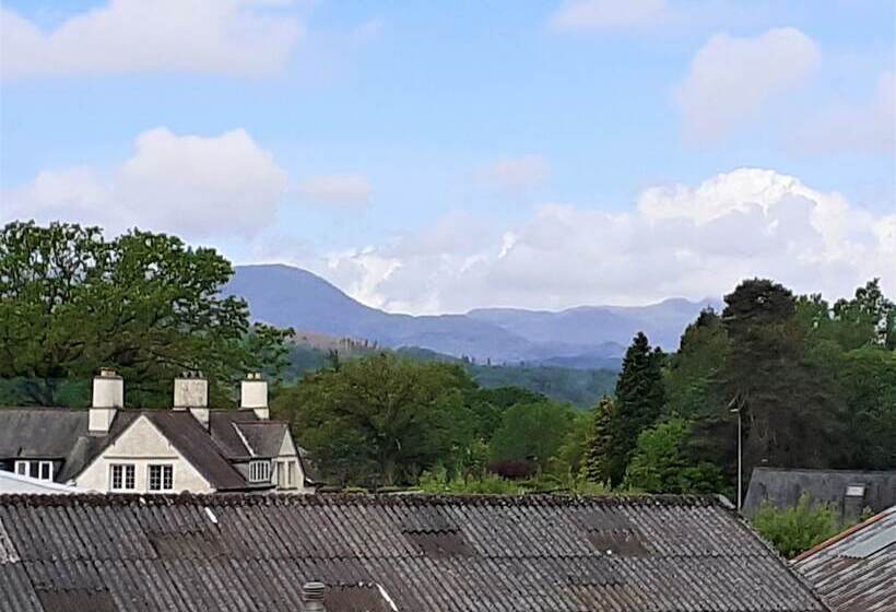 צימר Brook House ― Free On Site Car Park