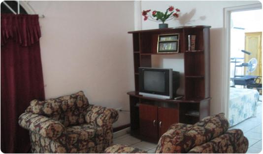 هتل Candy S Palace