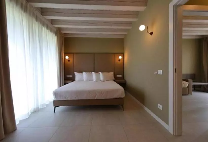 Hotelli Le Greghe Suites