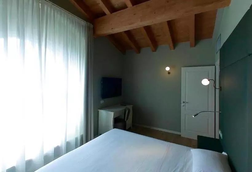 Hotelli Le Greghe Suites