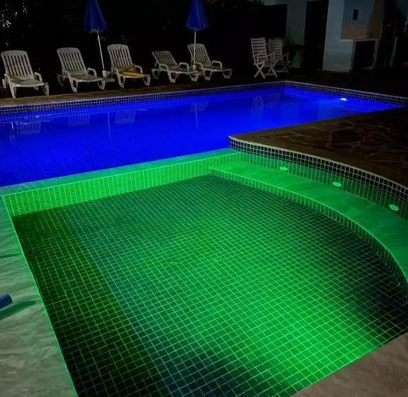 ユースホステル Mar E Lua Flats   Maresias