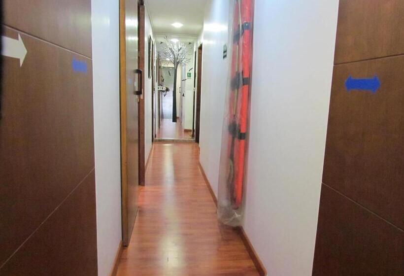 בית מלון כפרי Apartasuite Normandia