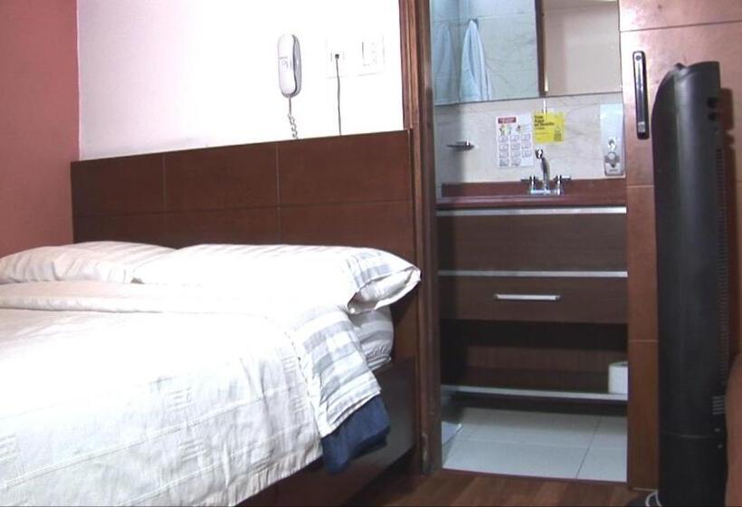 בית מלון כפרי Apartasuite Normandia