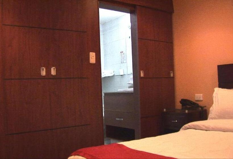 בית מלון כפרי Apartasuite Normandia