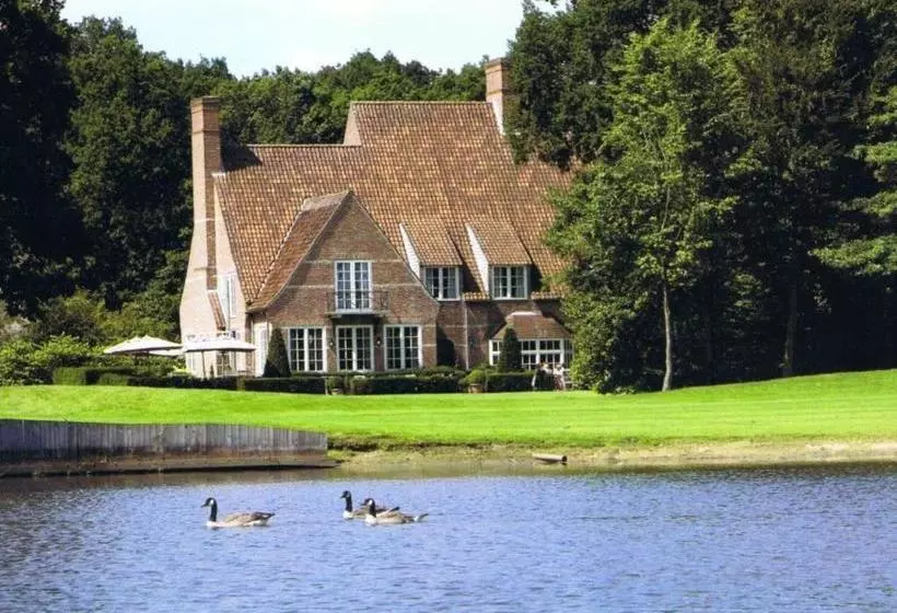 Hotelli Bossenstein Golf & Polo Club