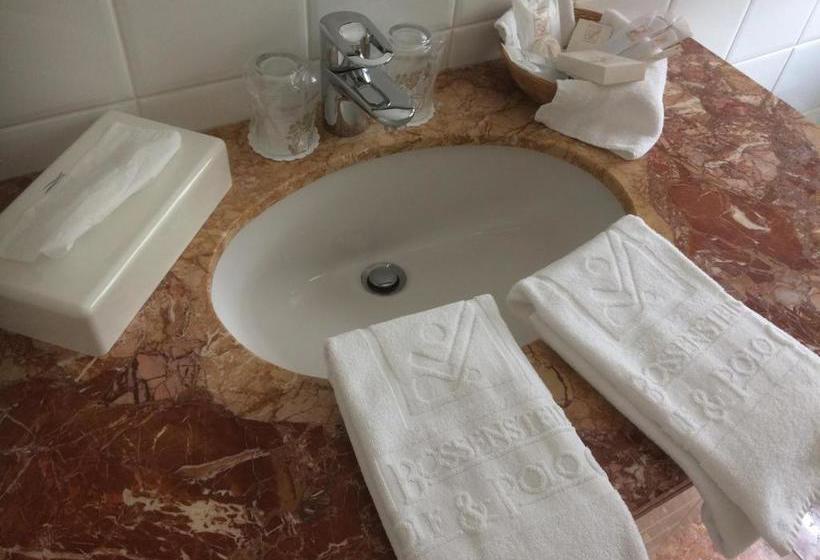 هتل Bossenstein Golf & Polo Club