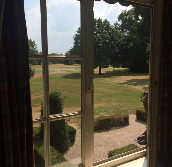 Hotelli Bossenstein Golf & Polo Club