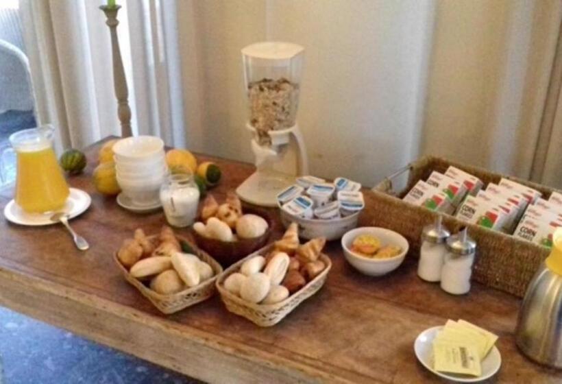 هتل Bossenstein Golf & Polo Club