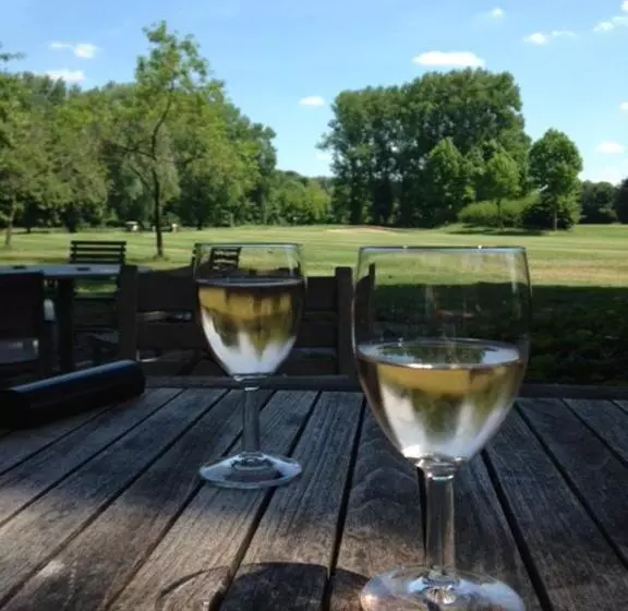 Hotelli Bossenstein Golf & Polo Club