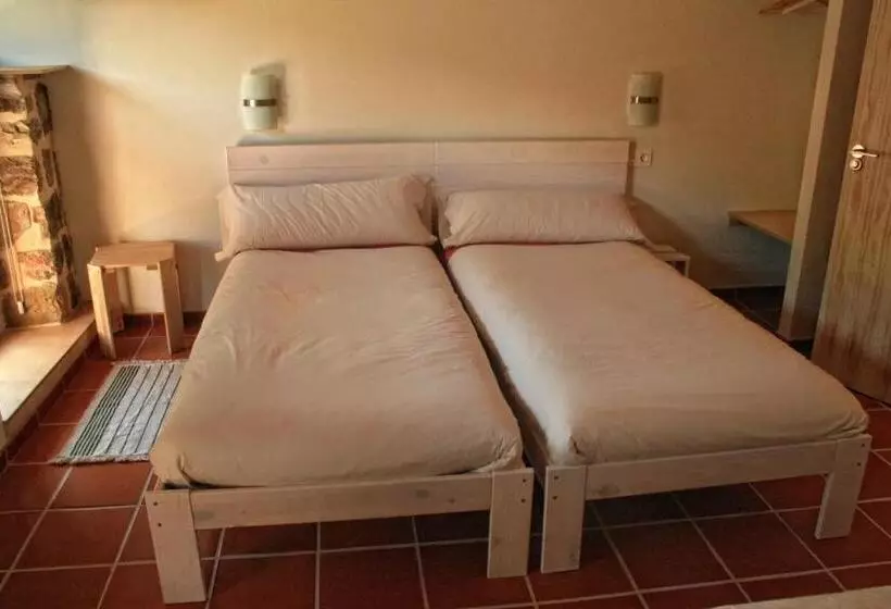 ホテル Rural Las Encinas