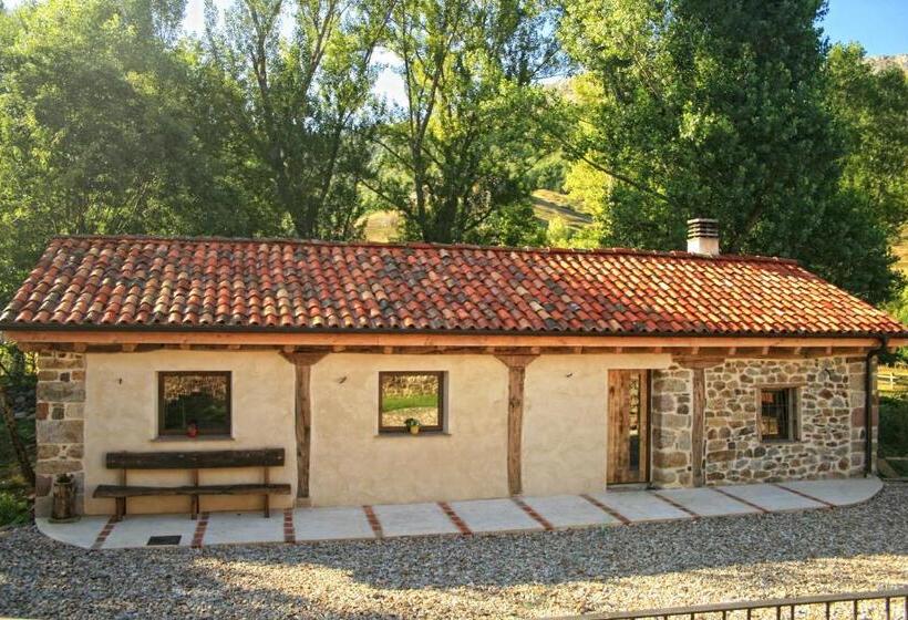 Отель Rural Las Encinas