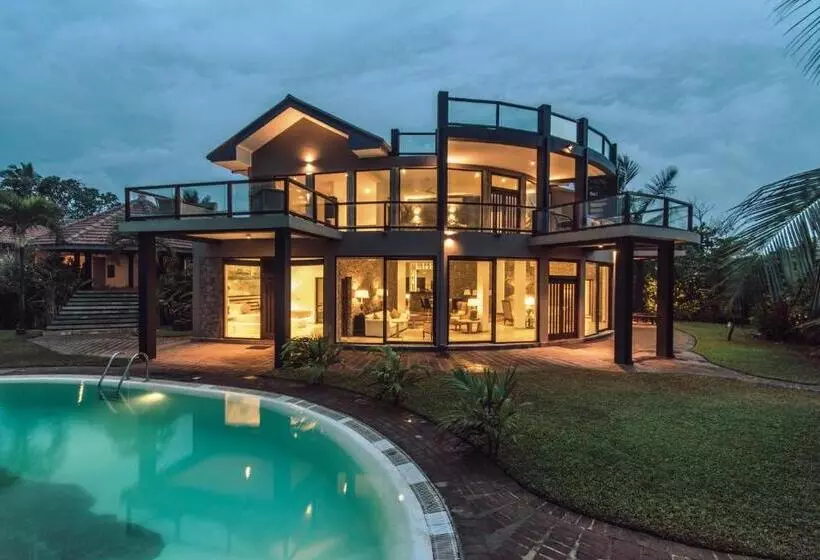 ホテル Villa Thuya