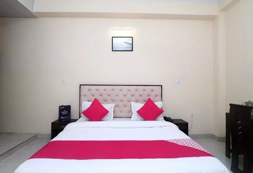 Oyo 16109 Hotel Ayaan