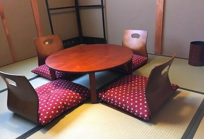ペンション Fuji House