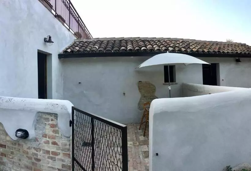 Aamiaismajoitus (B&B) C'era Una Volta Podere San Giovanni