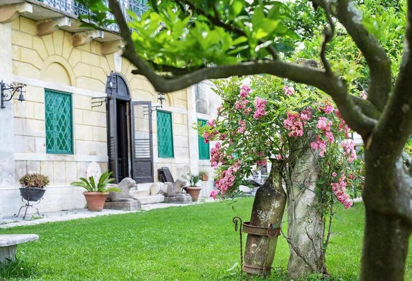 هتل Agriturismo Villa Cavallini