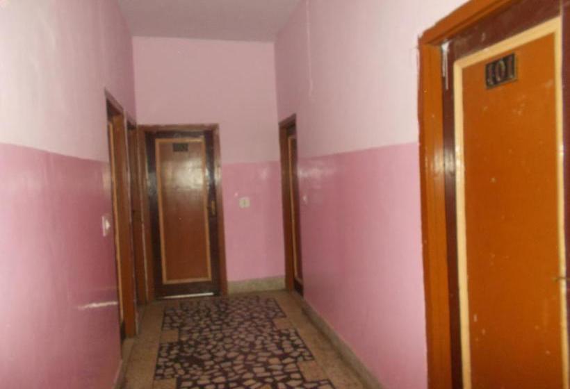 فندق Economical Rooms Near Triveni Ghat