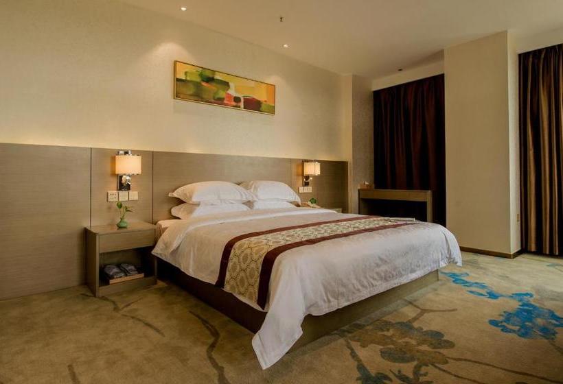 Отель Jiangyin Jintong International