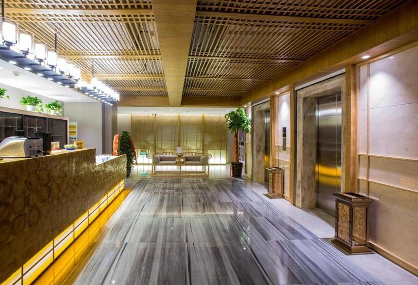 Отель Jiangyin Jintong International