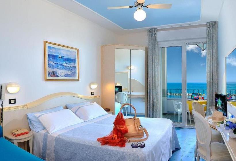 ホテル Moderno Majestic